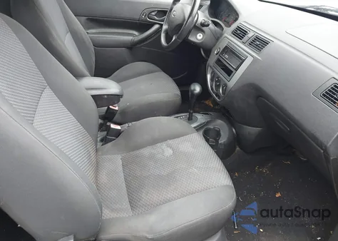 2006 Ford Focus Zx3 from USA, damaged, VIN 1FAHP31N06W152138